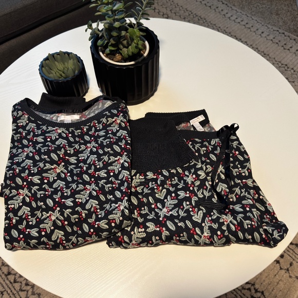 Lc Lauren Conrad Intimates & Sleepwear Set Mistletoe Pj Holly Berry Pattern - Picture 2 of 9